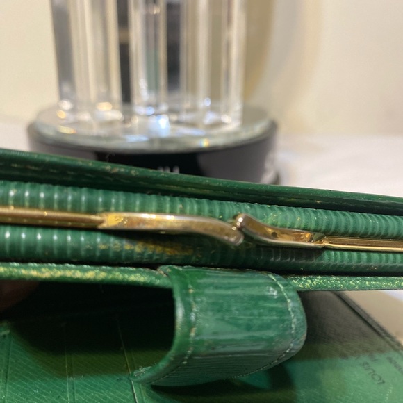 Louis Vuitton Textured Green Card Holder - Picture 7 of 13